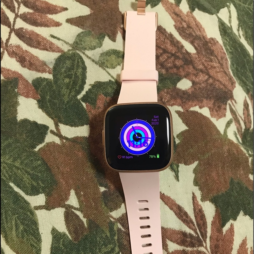 Fitbit versa 2 with original box 2 weeks old